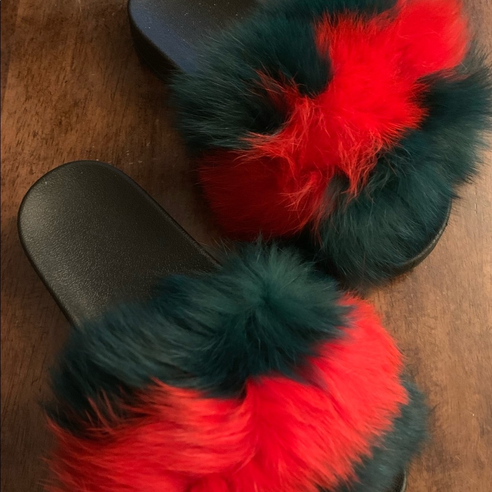 Big fur slides (New)
